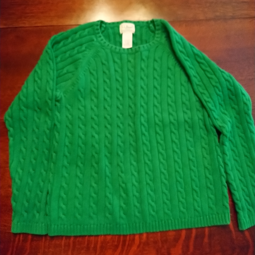 L.L.Bean mid weight cable knit